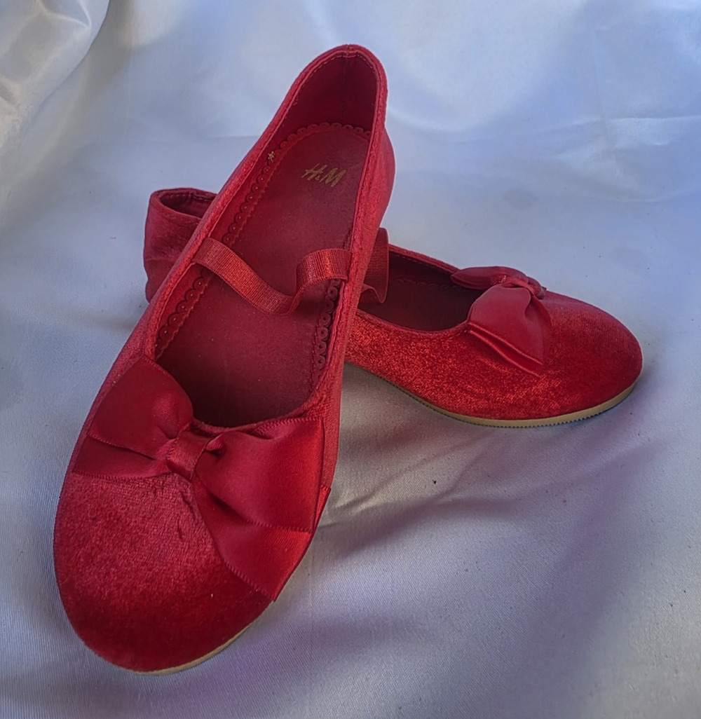 H&M Girls Red Ballet Flats Bow Strap Round Toe US 11.5 EU 29